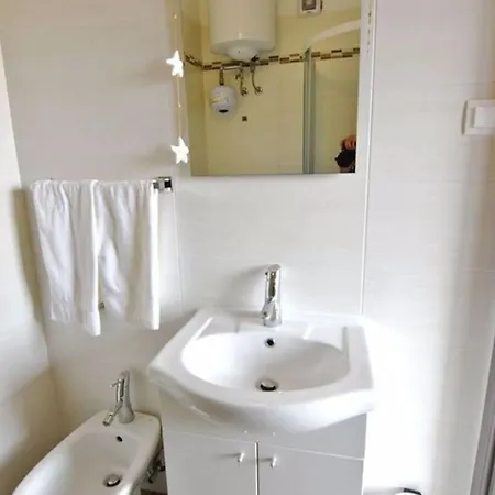 Ideal Getaway Flat With Pool And Rumpus * Tar-Vabriga