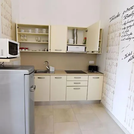 Appartement Ideal Getaway Flat With Pool And Rumpus *