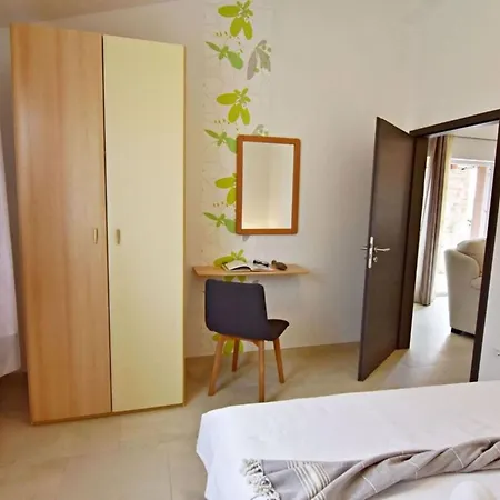 Ideal Getaway Flat With Pool And Rumpus * Tar-Vabriga